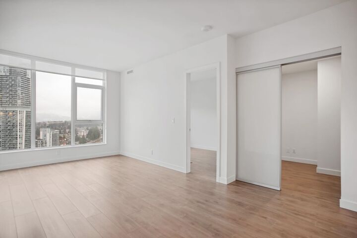Property Photo: 537 Cottonwood Avenue 2707 BC V3J 0S4