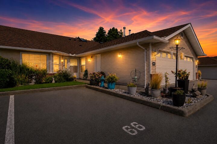 Photo de la propriété: 1973 Winfield Drive 66 BC V3G 1K6