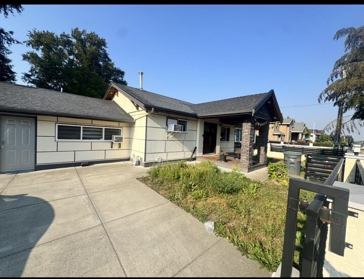 Property Photo: 13317 84 Avenue BC V3W 3H1