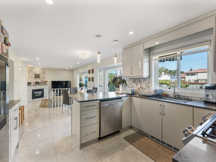 Property Photo:  15271 95 Avenue  BC V3R 9C5 