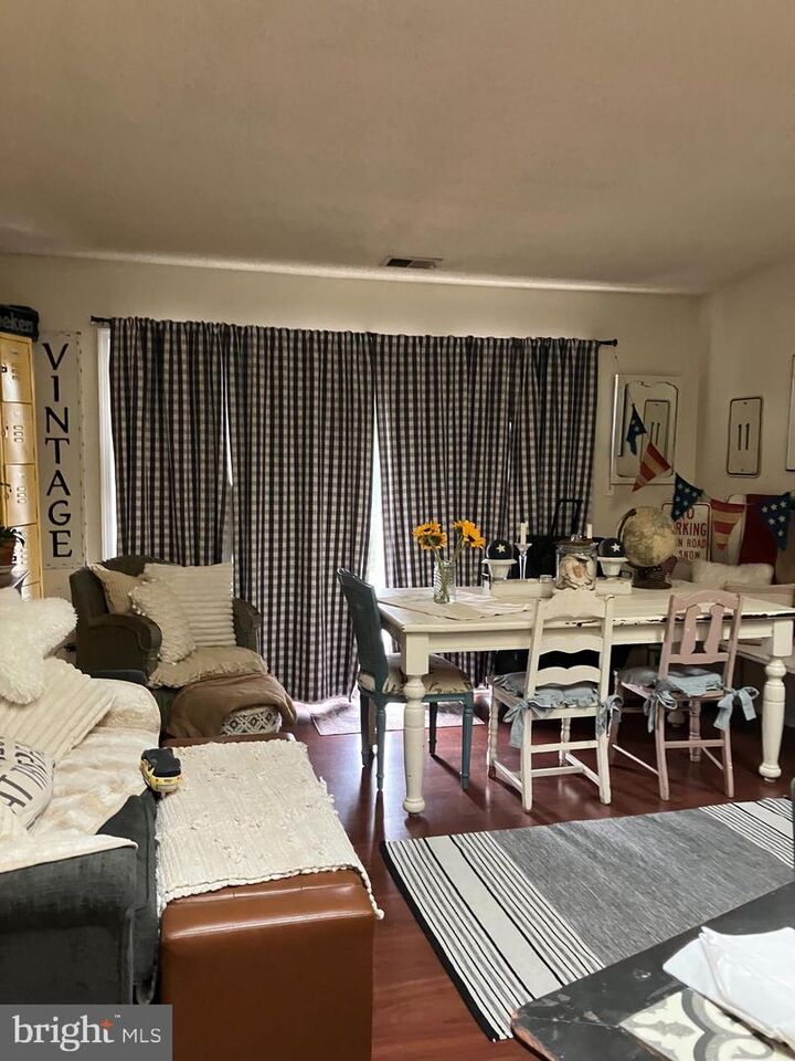 Property Photo:  41 Aspen Court  NJ 08619 