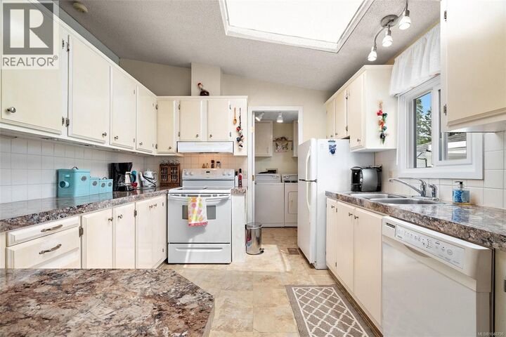 Property Photo:  7701 Central Saanich Road 111  BC V0S 1M0 