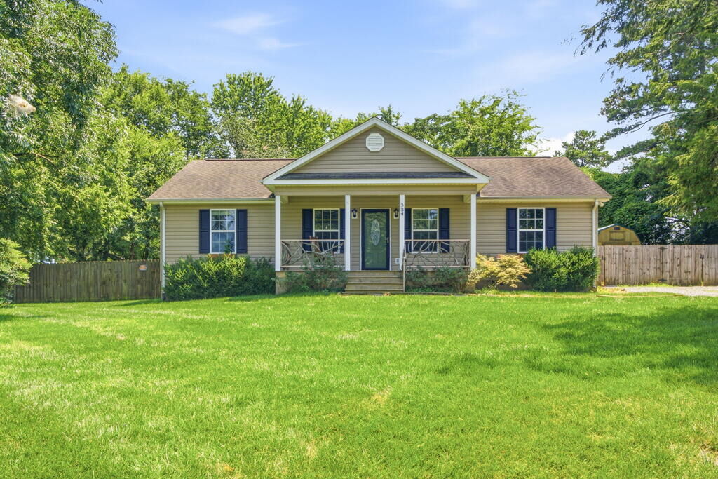 Property Photo: 324 Broad Street GA 30705