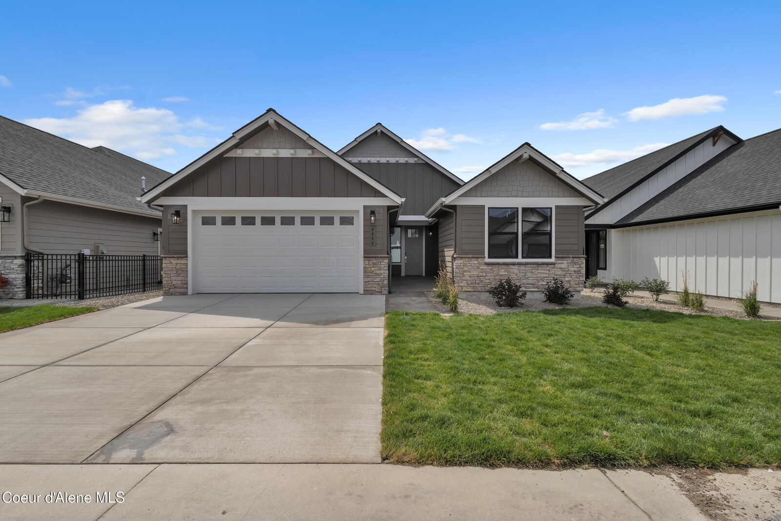 Property Photo:  4444 W Hide Away Ln  ID 83815 