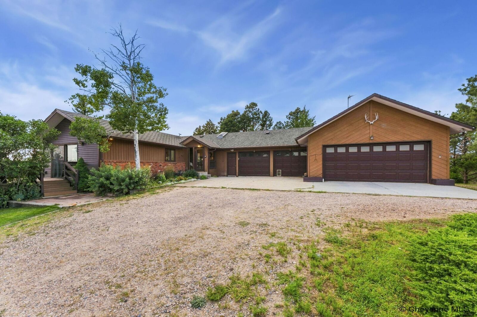 Property Photo: 1709 Moriah Ln WY 82009