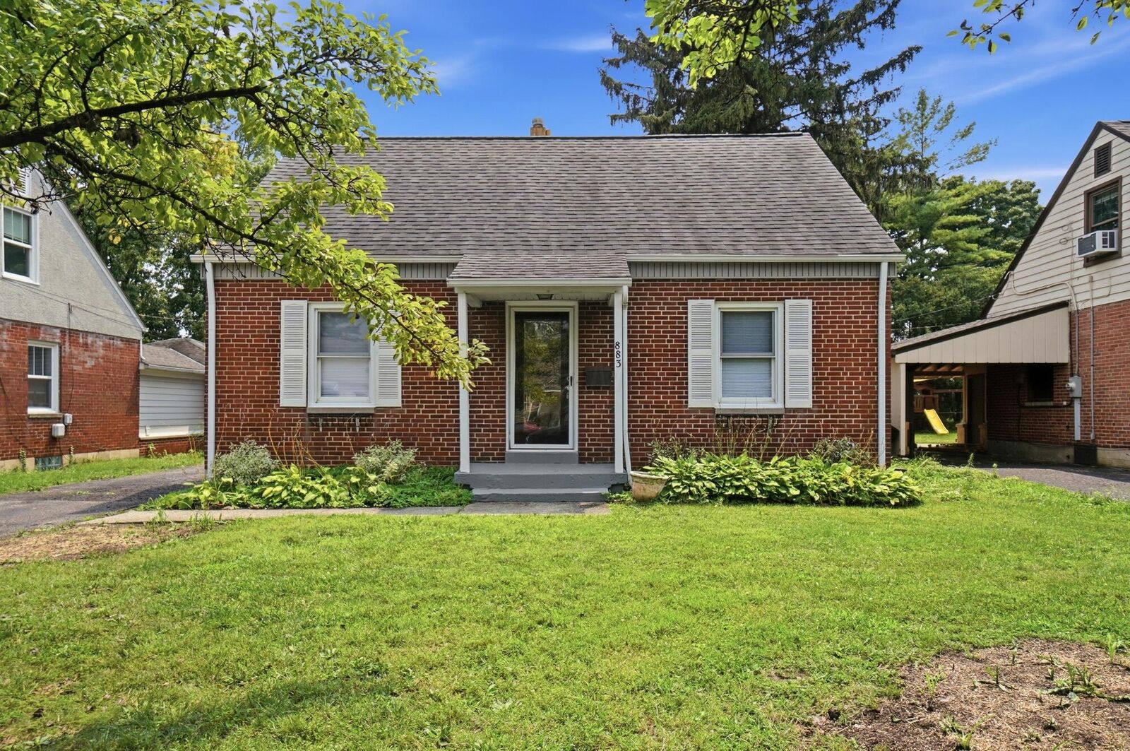 Property Photo: 883 W 9th Avenue OH 43212