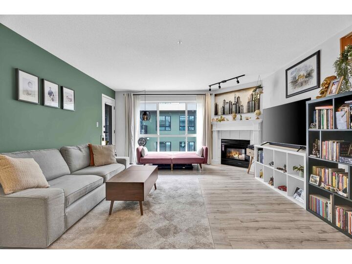 Property Photo: 20200 54A Avenue 405 BC V3A 3W7