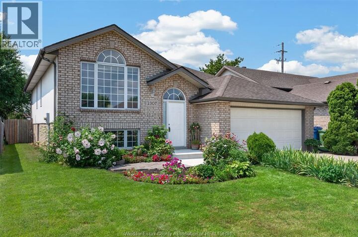 Property Photo: 2307 Northway Avenue ON N9E 4N6