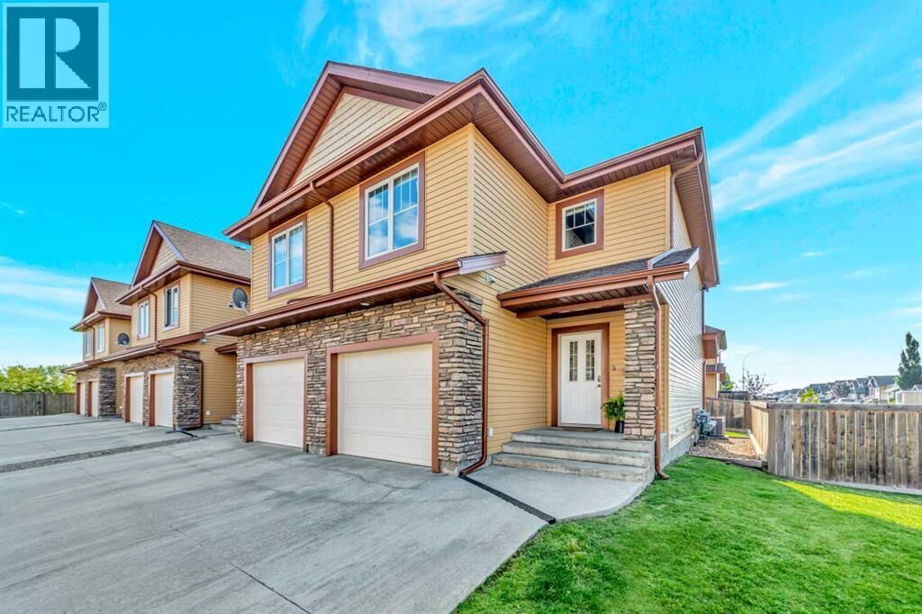 Property Photo:  1407 53 Avenue  AB T9V 2J5 