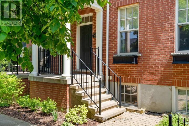 Property Photo:  96 Garrison Village Drive  ON L0S 1J0 