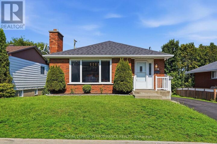 Property Photo:  716 Cartier Boulevard  ON K6A 1W7 