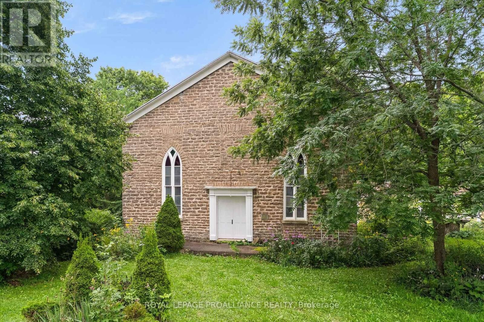 Property Photo: 9361 Addison Greenbush Road ON K0E 1A0