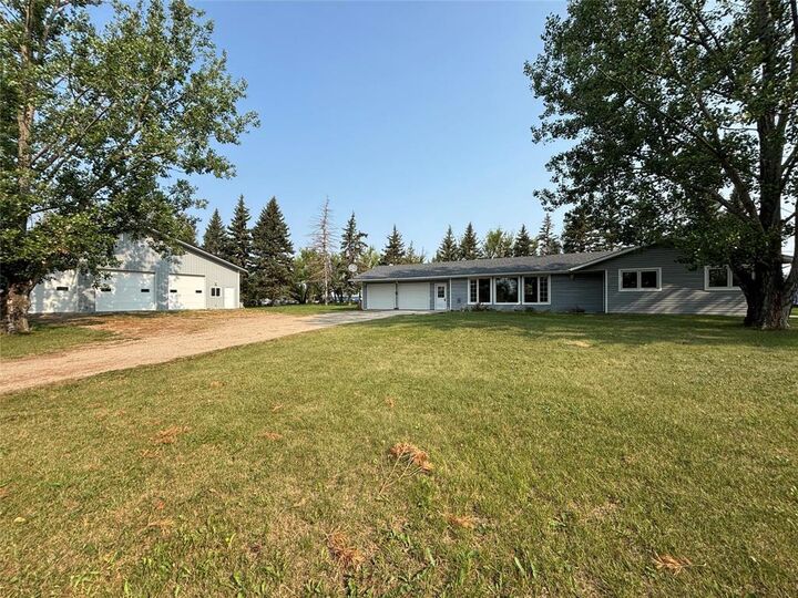 Property Photo: 432 Park Street East MB R0K 1G0