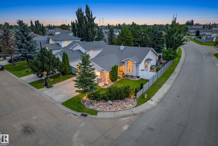Property Photo:  3619 31 Street NW  AB T6T 1J8 