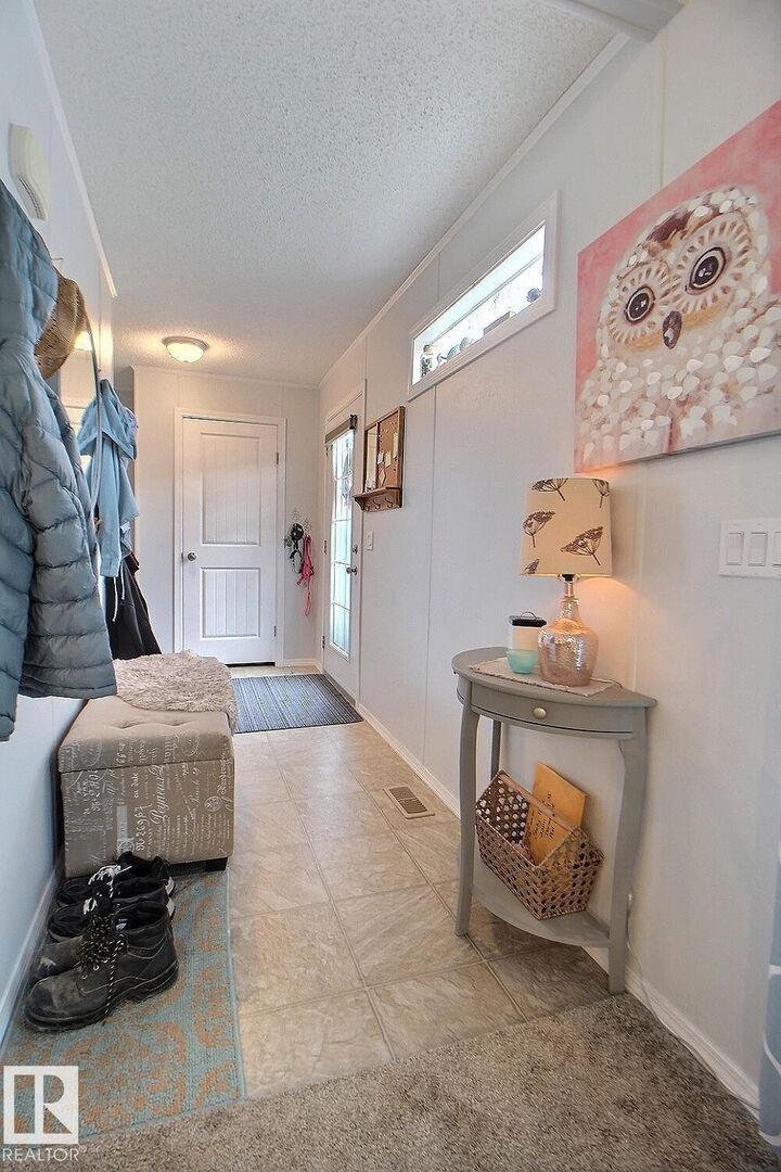 Property Photo:  417 Oak Wood Crescent NW  AB T6P 0B3 