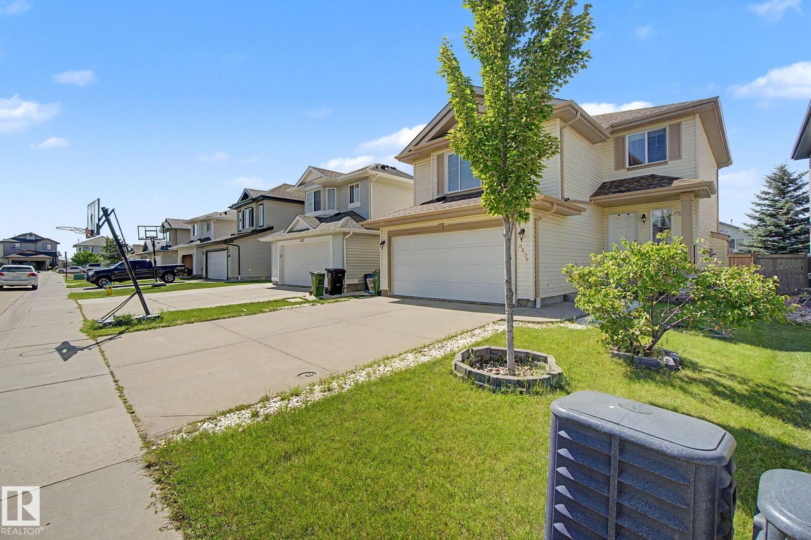 Property Photo: 3236 21 Street NW AB T6T 0A8