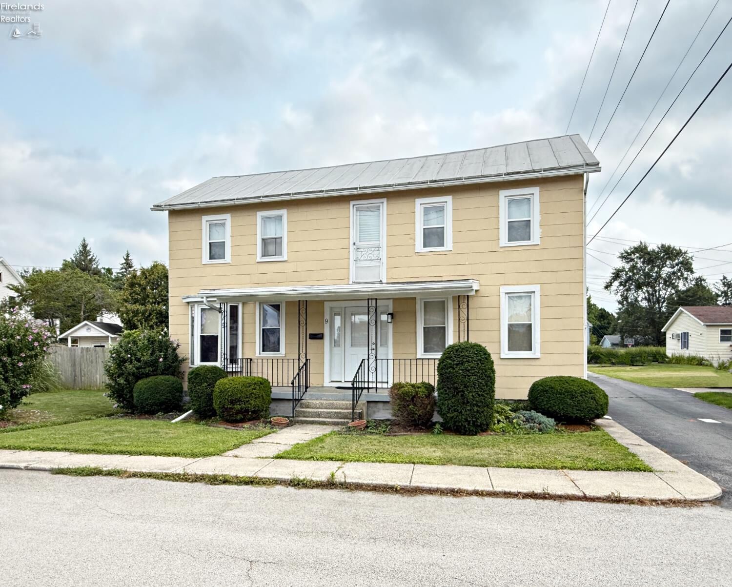 Property Photo: 9 Grammes Street OH 44883