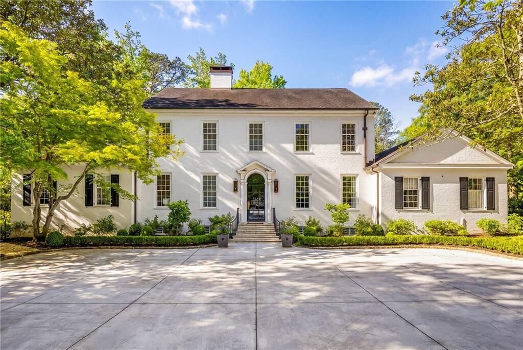 Property Photo: 3216 Glen Arden Drive NW GA 30305