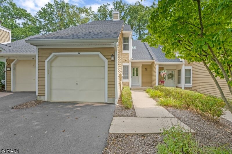 Property Photo:  54 Eton Ct  NJ 07921 