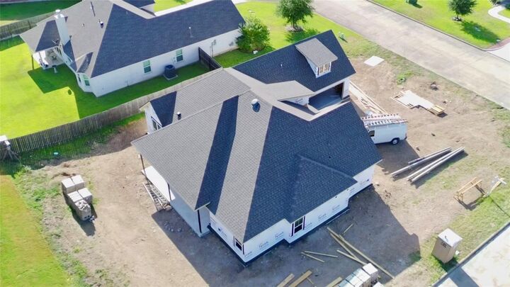 Property Photo: 1707 Twin Oaks Circle TX 77833