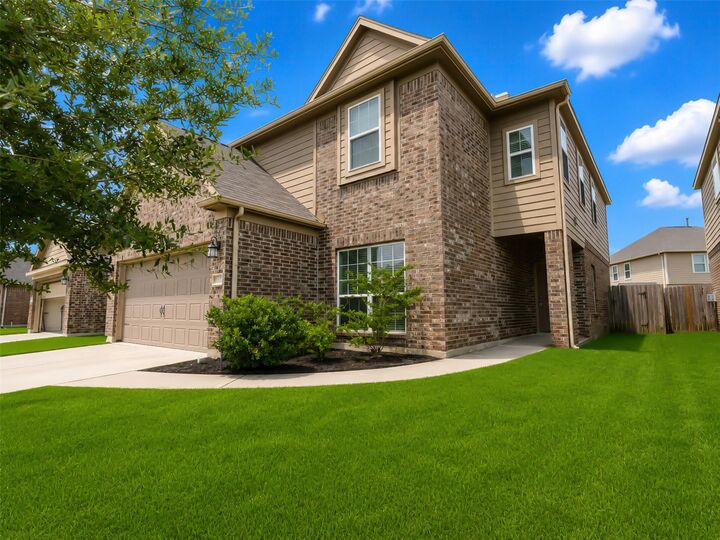 Property Photo: 12215 Zenith Ridge Way TX 77346