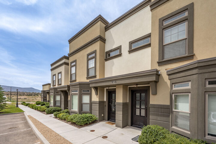 Property Photo:  908 S Lincoln Ave #4  UT 84720 