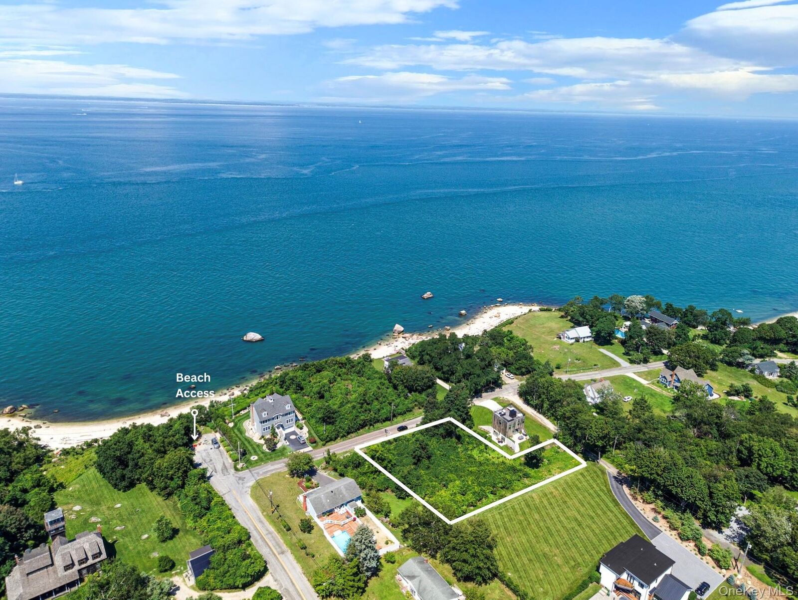 Property Photo:  400 Aquaview Avenue  NY 11939 