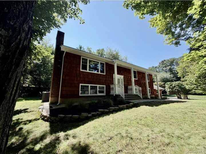 Property Photo:  251 Kings Highway  NY 10983 