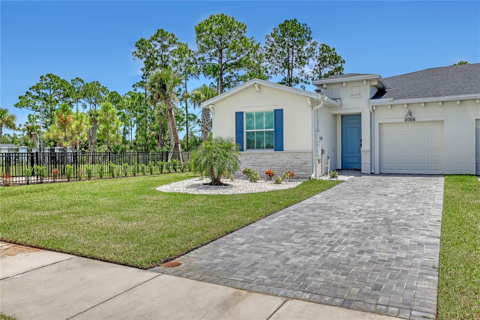 Property Photo:  2066 Cerulean Drive NW  FL 32907 