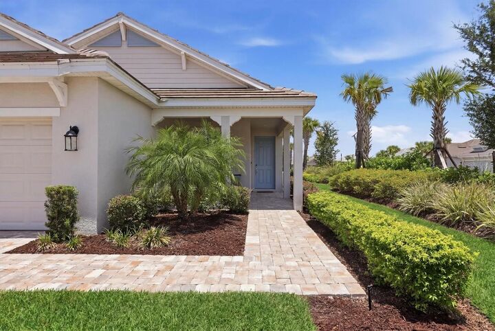 Property Photo: 5229 Savino Circle FL 34221