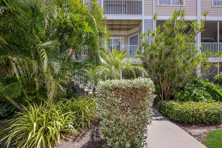 Property Photo: 850 S Tamiami Trail 325 FL 34236
