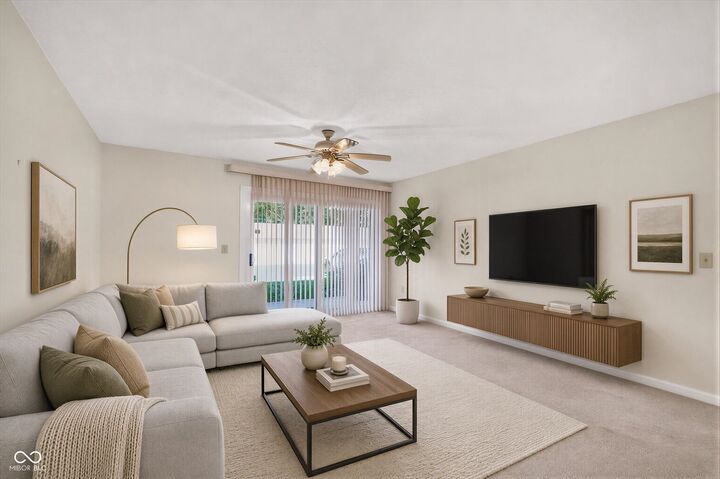 Property Photo: 11635 Lenox Lane 101 IN 46032