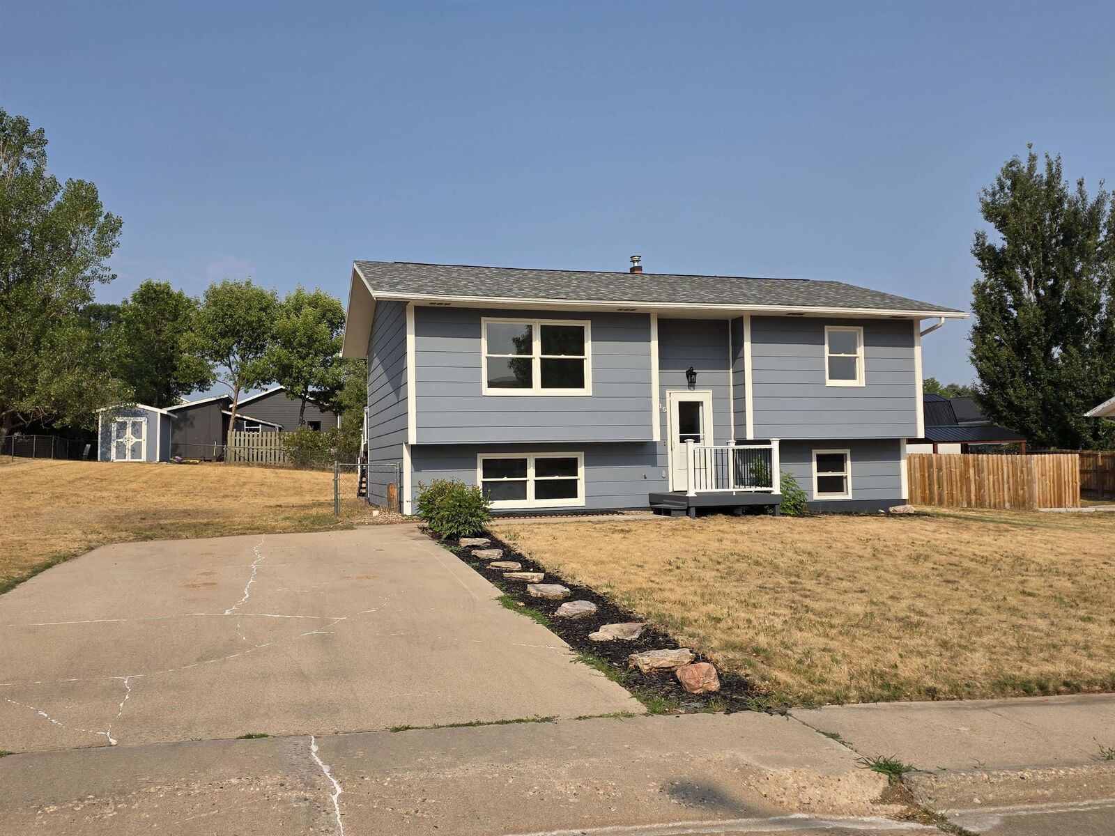 Property Photo: 815 S 32nd Street SD 57783