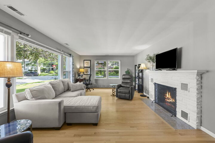 Property Photo: 304 S Loomis Street IL 60540