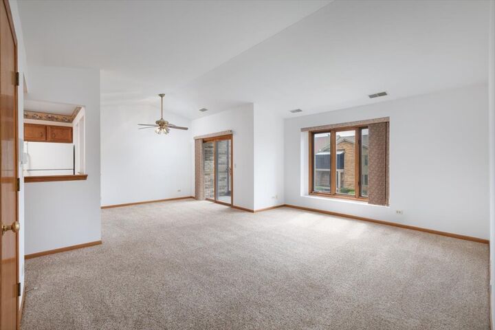 Property Photo: 15727 Ravinia Avenue 2E IL 60462
