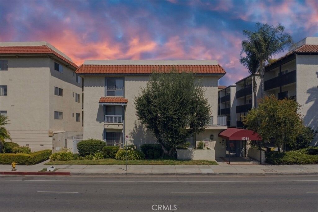 Property Photo: 5354 Lindley Avenue 209 CA 91316