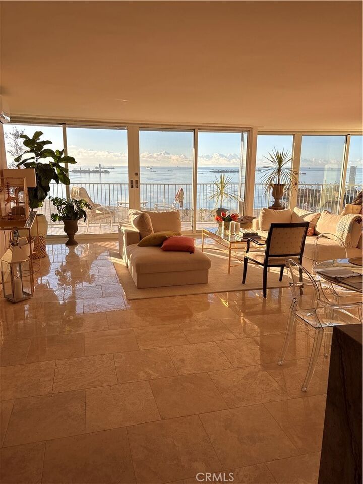 Property Photo:  700 E Ocean 2205  CA 90802 