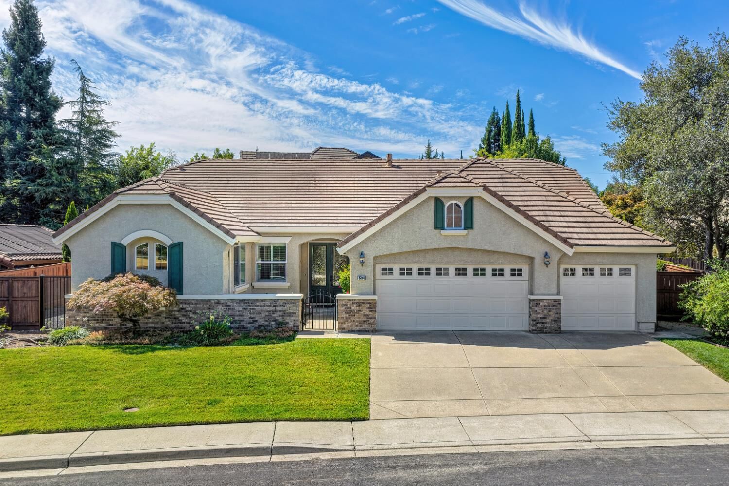 Property Photo:  534 Sawka Drive  CA 95603 