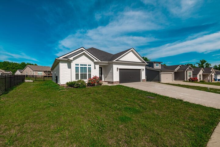 Property Photo: 905 Frog Gip Pond Ct TN 37043
