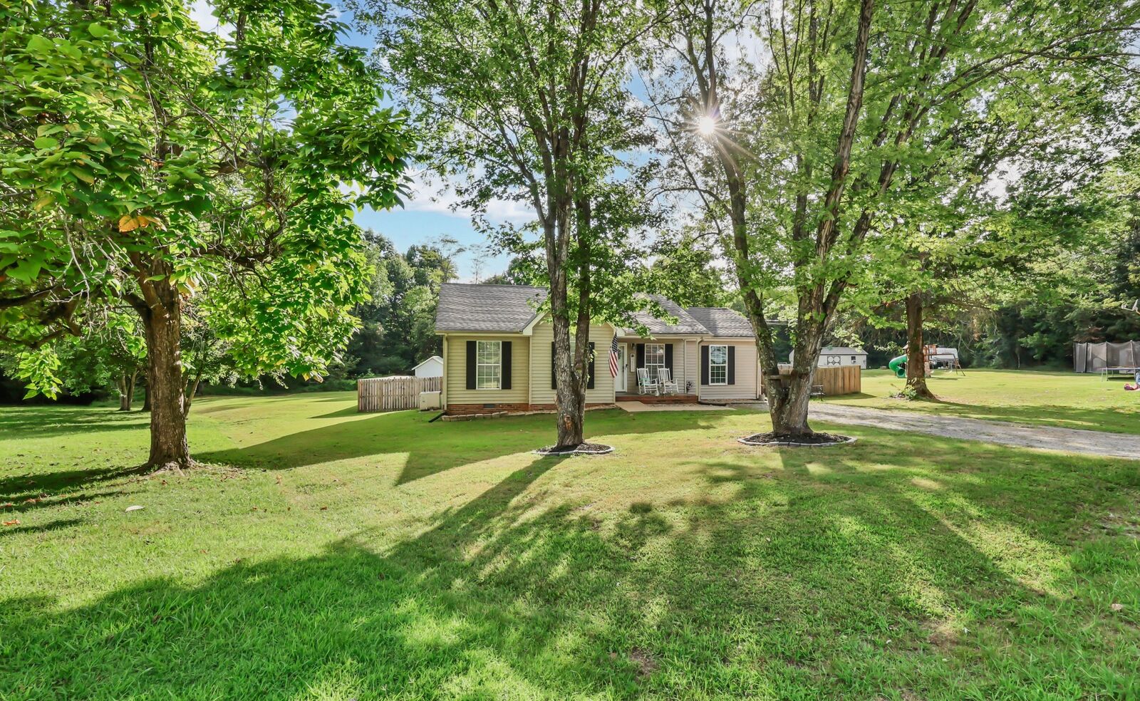 Property Photo:  2830 Hinson Rd  TN 37191 