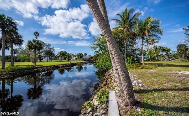 Property Photo:  27201 Del Lane  FL 34135 