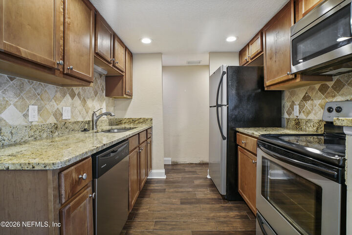 Property Photo:  3737 Loretto Road 802  FL 32223 