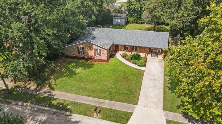 Property Photo: 1361 Sunset Drive LA 70460