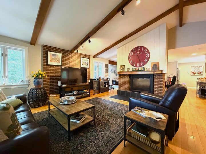 Property Photo: 5 Finch Place NH 03753