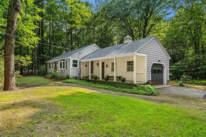 Property Photo:  17 Ravine Road  NH 03031 