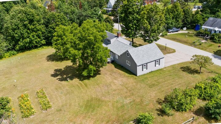 Property Photo: 18 Kirtland Street NH 03278