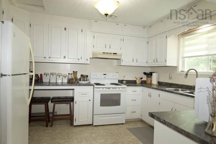 Property Photo:  1027 Marie Crescent  NS B4N 4K4 
