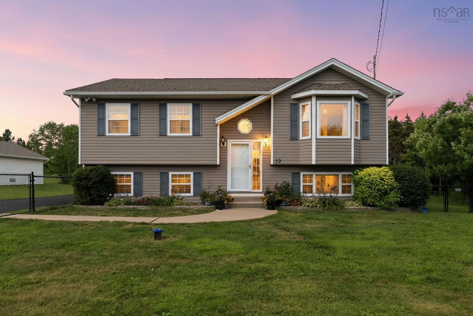 Property Photo:  19 Marjorie Drive  NS B3E 1N2 