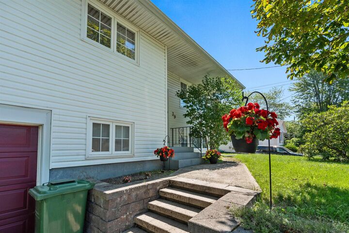 Property Photo:  39 Robert Drive  NS B2W 2A2 