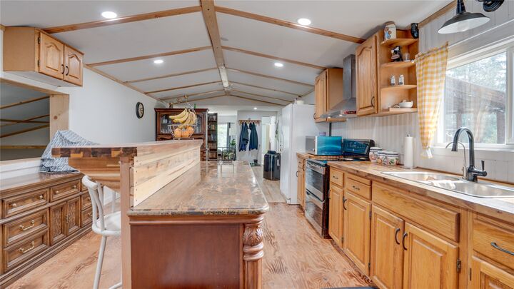 Property Photo: 2996 Brockman Road BC V1E 3K5